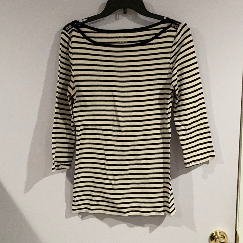 3/4 length striped shirt
